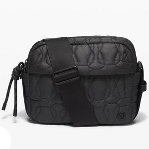 LULULEMON Quilted Embraced Crossbody Bag in Black